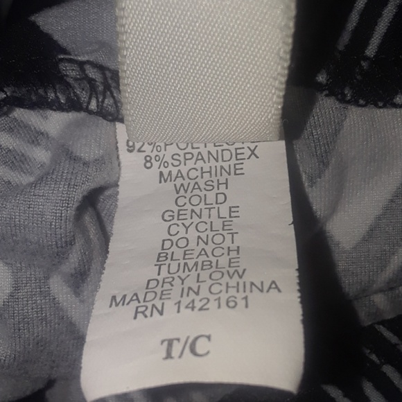 LuLaRoe 3 different color Yoga pants/Leggings - Picture 5 of 5